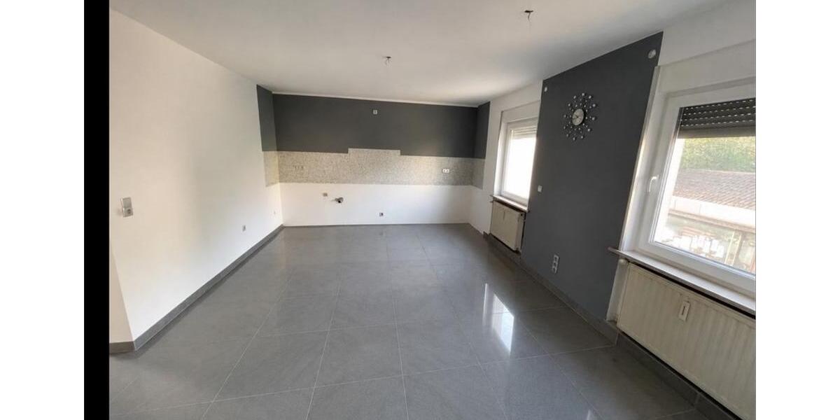 Mehrfamilienhaus, Wohnhaus Contwig - 7 Zimmer, 280 m&sup2;, 192.000&euro; | Angebot:26871419
