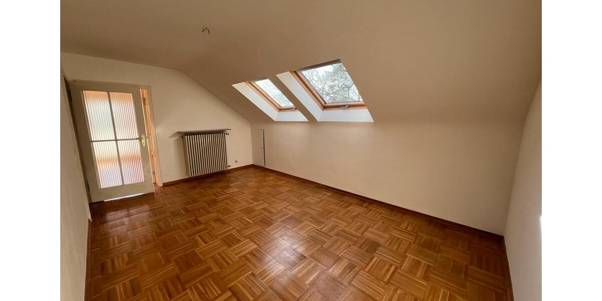 Etagenwohnung Saarbrücken - 4 Zimmer, 75 m&sup2;, 650&euro; | Angebot:25309120