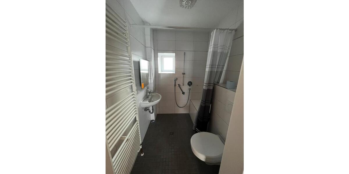 Etagenwohnung Saarbrücken - 2 Zimmer, 60 m&sup2;, 550&euro; | Angebot:26019975