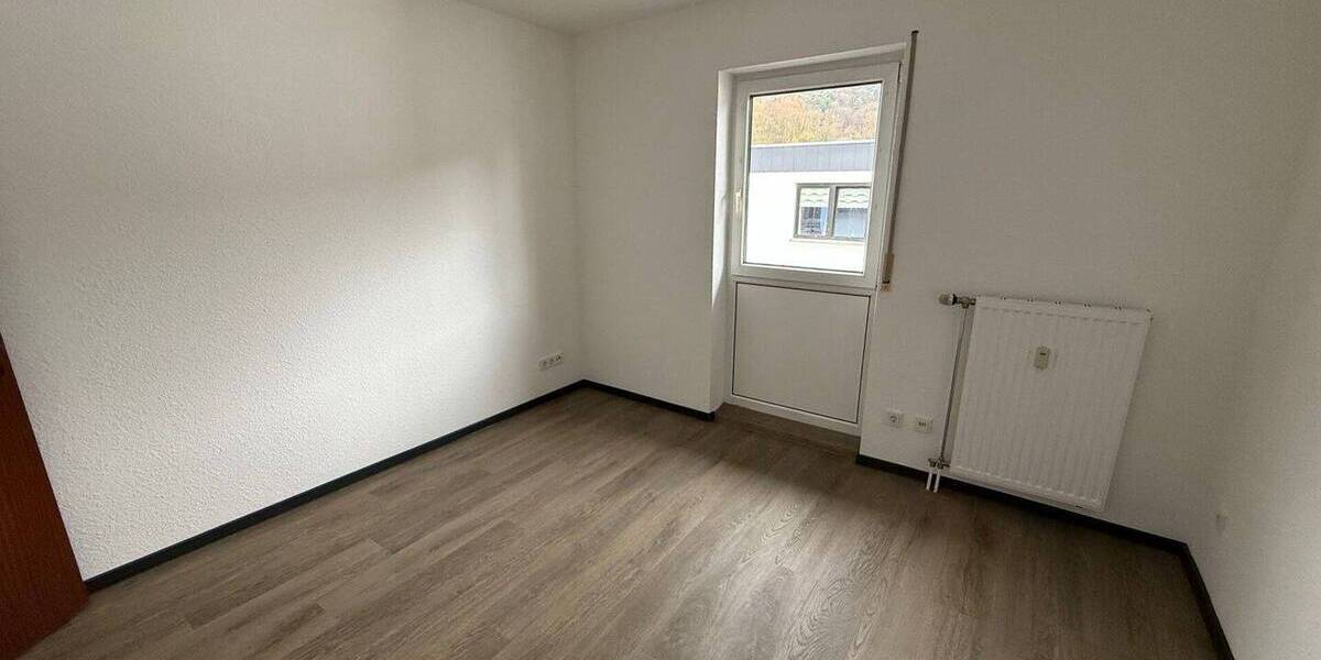 Etagenwohnung Saarbrücken / Scheidt Scheidt - 2 Zimmer, 45 m&sup2;, 89.000&euro; | Angebot:26107269