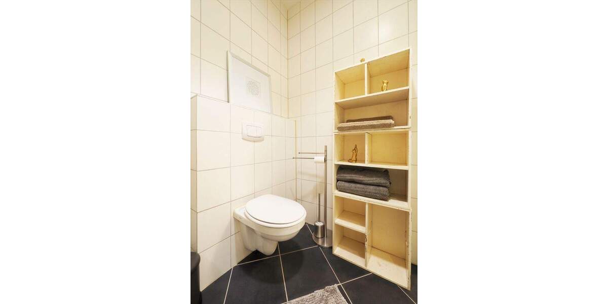Etagenwohnung Saarbrücken St Johann - 2 Zimmer, 74 m&sup2;, 900&euro; | Angebot:25819891