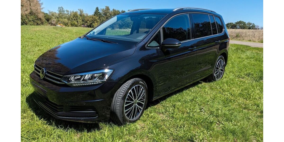 VW Touran 66.000 km 26.200 &euro; Spiesen-Elversberg 66583
