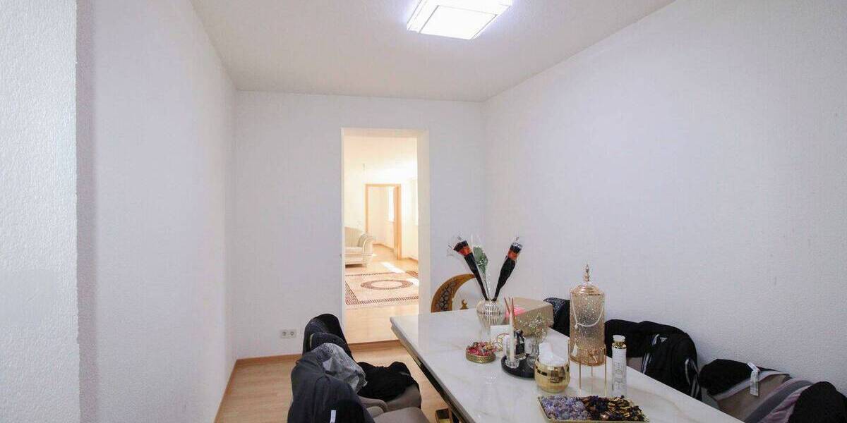 Einfamilienhaus Saarbrücken Burbach - 7 Zimmer, 148 m&sup2;, 230.000&euro; | Angebot:26920563