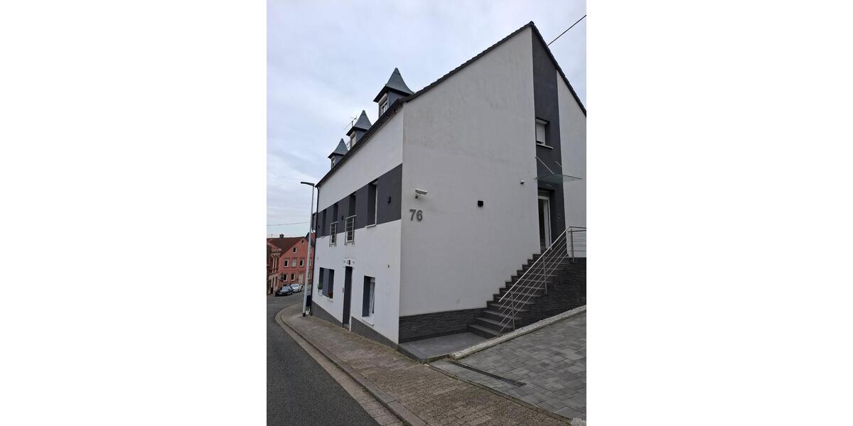 Dachgeschoßwohnung Bexbach - 4 Zimmer, 84 m&sup2;, 840&euro; | Angebot:25355013