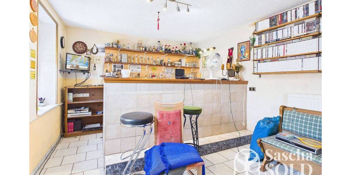 Kleines Handwerkerhaus in Elversberg mit Garten, Terrasse, Stellplatz & beheiztem Partyraum - Reihenendhaus Spiesen-Elversberg Elversberg | Angebot:26055798