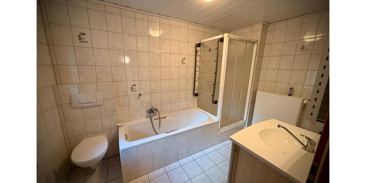 Einfamilienhaus Rammelsbach - 9 Zimmer, 175 m&sup2;, 239.000&euro; | Angebot:26580330