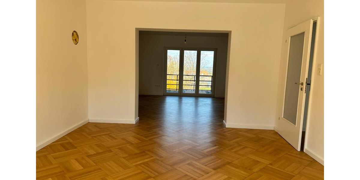 Etagenwohnung Riegelsberg - 3 Zimmer, 104 m&sup2;, 1.000&euro; | Angebot:26007927