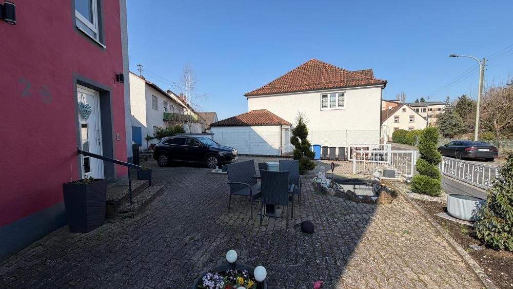 Mehrfamilienhaus, Wohnhaus Lemberg - 9 Zimmer, 320 m&sup2;, 269.000&euro; | Angebot:25837705