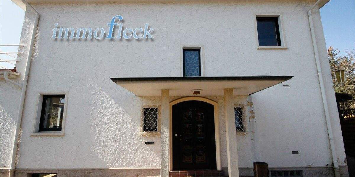Doppelhaushälfte Bexbach - 9 Zimmer, 213 m&sup2;, 278.000&euro; | Angebot:25769303