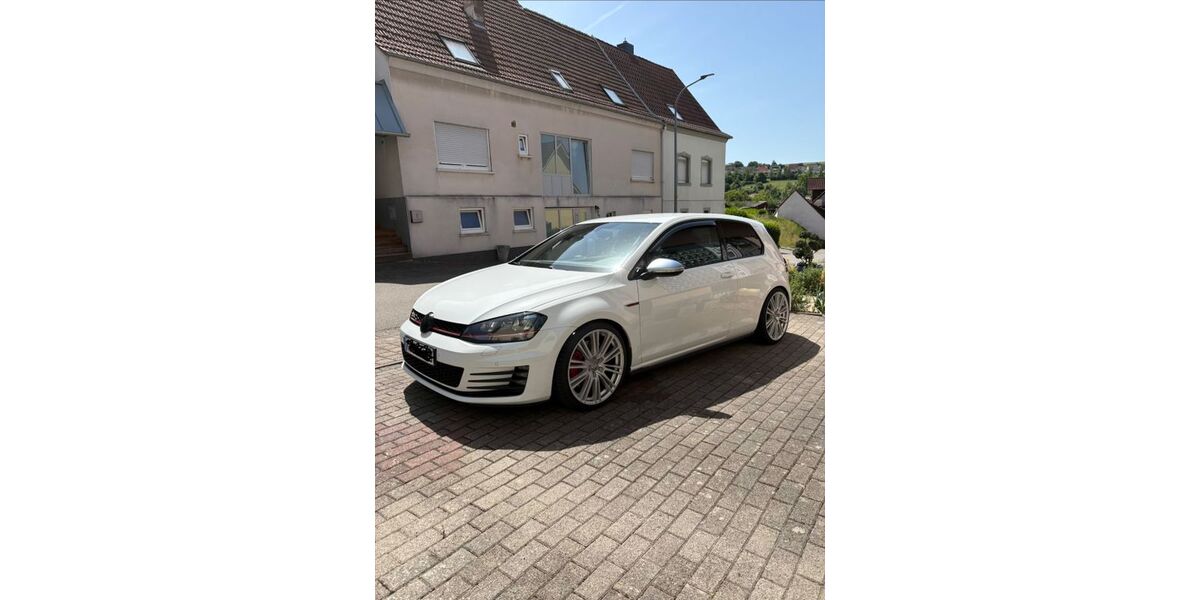 VW Golf 160.500 km 11.200 &euro; Brücken 66904