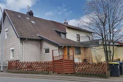 Haus Spiesen-Elversberg Elversberg - 5 Zimmer, 110 m&sup2;, 93.000&euro; | Angebot:26160804