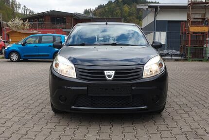 Dacia Sandero 138.000 km 3.400 &euro; Thaleischweiler-Fröschen 66987