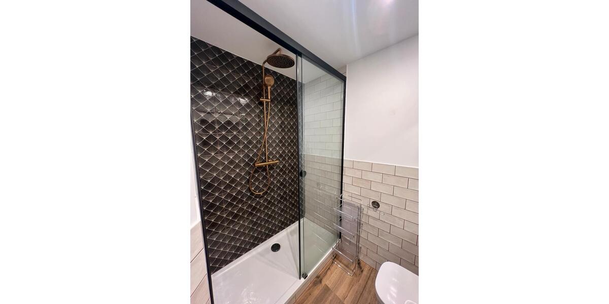 Dachgeschoßwohnung Saarbrücken - 1 Zimmer, 32 m&sup2;, 490&euro; | Angebot:26039873