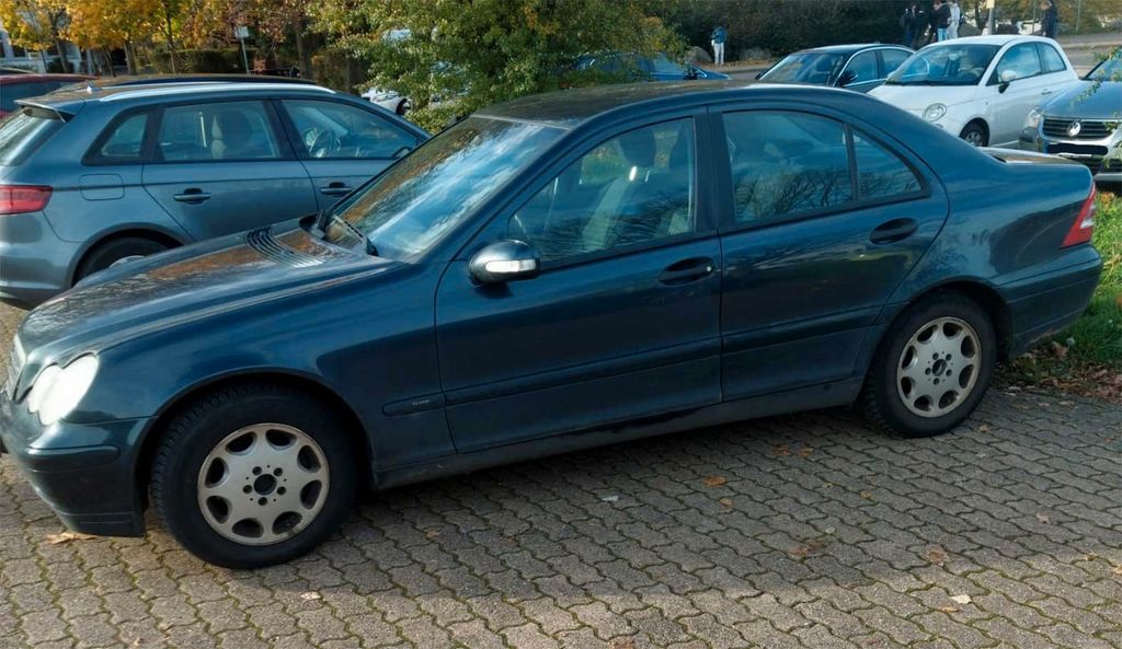 Mercedes-Benz C 220 254.000 km 2.550 &euro; Blieskastel 66440