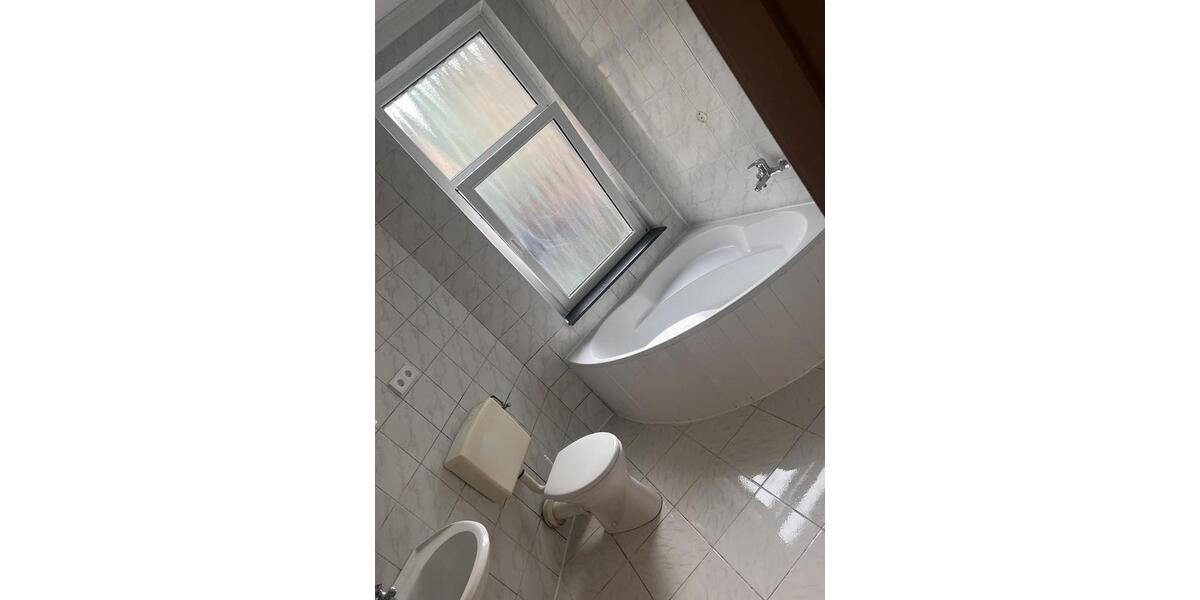 Etagenwohnung Neunkirchen - 3 Zimmer, 85 m&sup2;, 865&euro; | Angebot:24838424