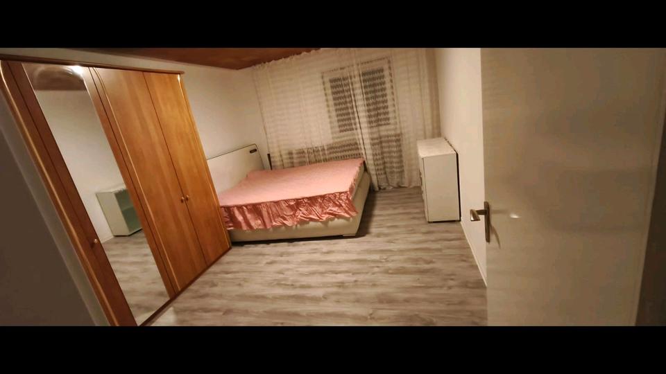 Etagenwohnung Saarbrücken Brebach-Fechingen - 3 Zimmer, 70 m&sup2;, 800&euro; | Angebot:26025746