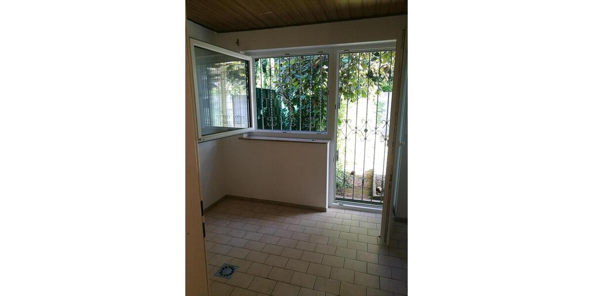 Erdgeschoßwohnung Homburg - 3.5 Zimmer, 119 m&sup2;, 1.050&euro; | Angebot:25235611