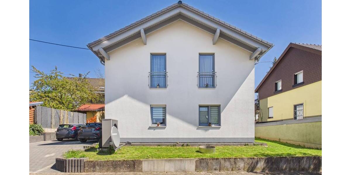 Mehrfamilienhaus, Wohnhaus Illingen / Hüttigweiler Hüttigweiler - 6 Zimmer, 181 m&sup2;, 580.000&euro; | Angebot:26500250