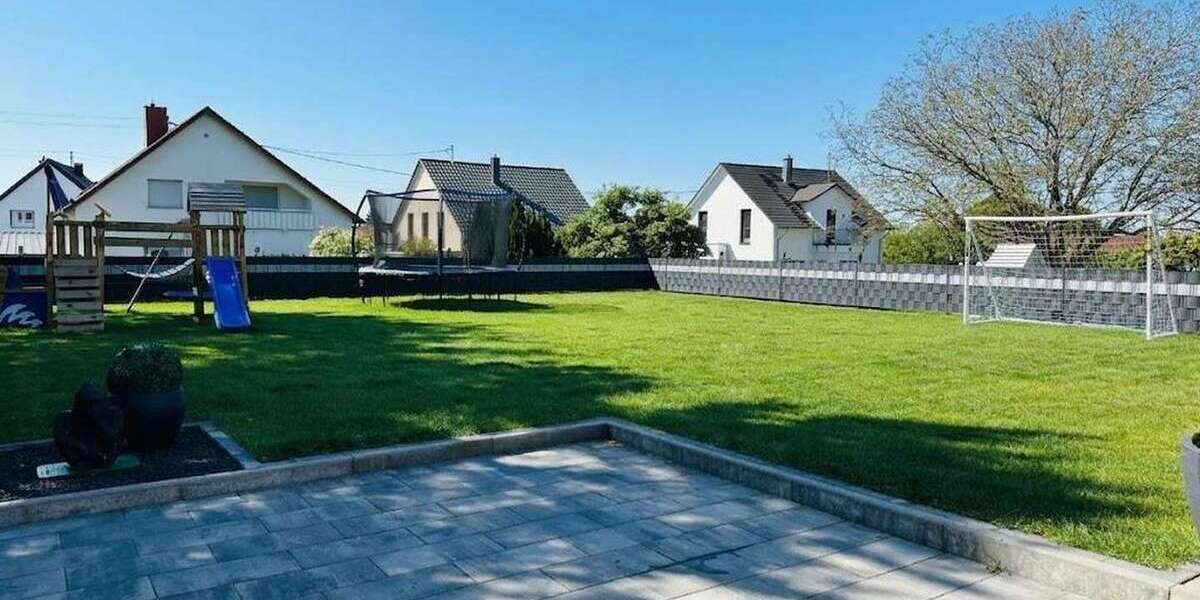 Einfamilienhaus Bexbach - 7 Zimmer, 251 m&sup2;, 850.000&euro; | Angebot:26552936