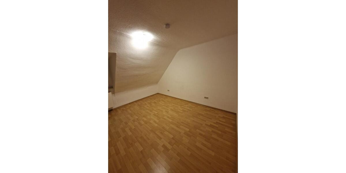 Dachgeschoßwohnung Zweibrücken - 2 Zimmer, 46 m&sup2;, 330&euro; | Angebot:25648996