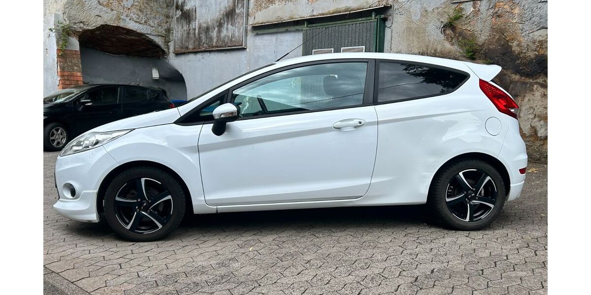 Ford Fiesta 171.000 km 2.500 &euro; Saarbrücken 66117