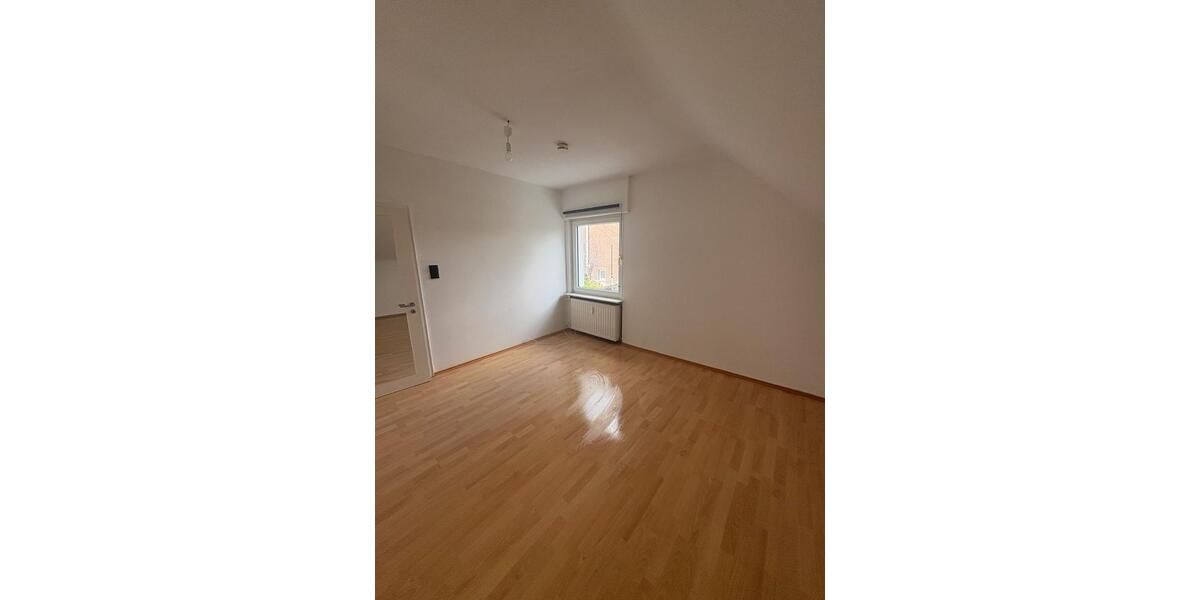 Etagenwohnung Lemberg - 3 Zimmer, 81 m&sup2;, 640&euro; | Angebot:25944478