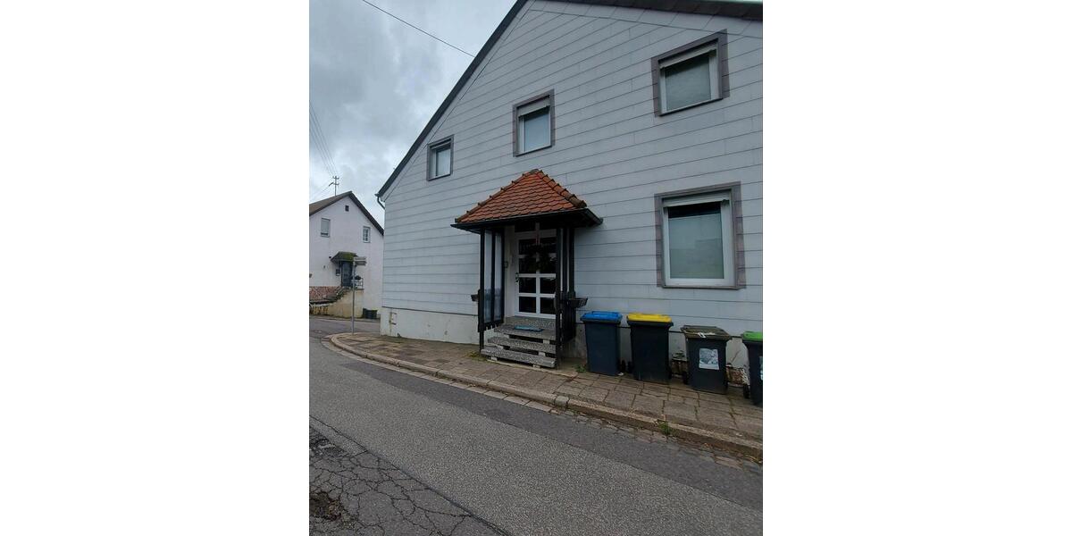 Einfamilienhaus Friedrichsthal - 7 Zimmer, 175 m&sup2;, 250.000&euro; | Angebot:25095844