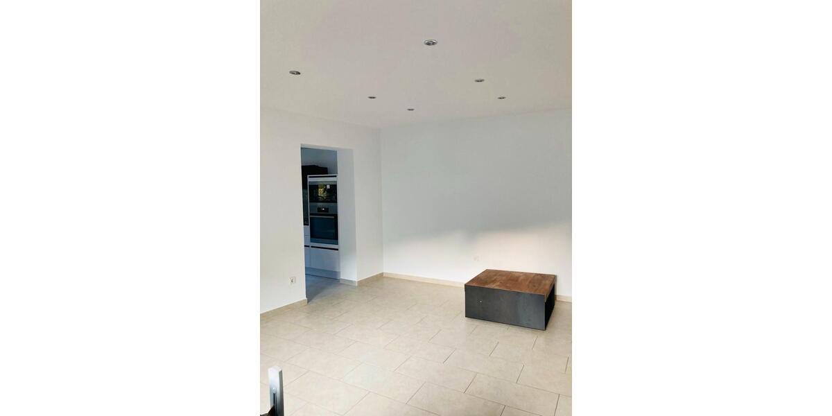 Etagenwohnung Sankt Ingbert - 3 Zimmer, 94 m&sup2;, 1.000&euro; | Angebot:25107138