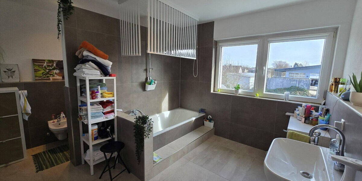 Einfamilienhaus Pirmasens Innenstadt - 6 Zimmer, 300 m&sup2;, 1.300.000&euro; | Angebot:26023380