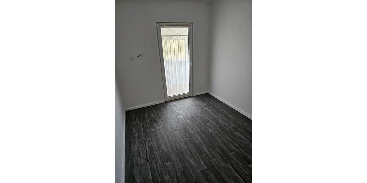 Erdgeschoßwohnung Sulzbach (Saar) - 3 Zimmer, 80 m&sup2;, 700&euro; | Angebot:26007921