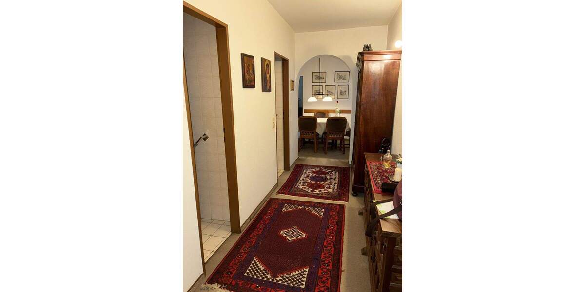 Etagenwohnung Saarbrücken Eschberg - 4 Zimmer, 99 m&sup2;, 190.000&euro; | Angebot:25665456