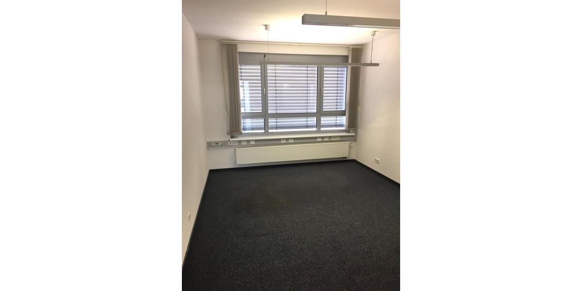 Gewerbeobjekt Sankt Ingbert - 870&euro; | Angebot:24217202