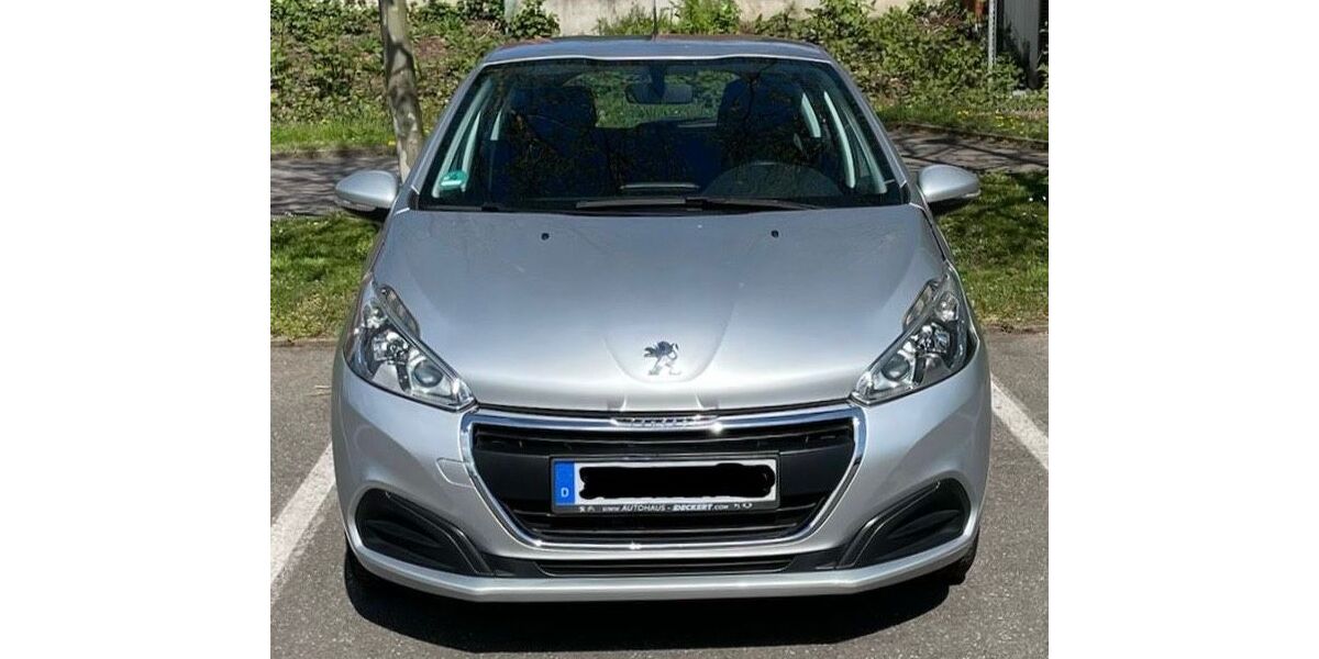 Peugeot 208 67.500 km 7.500 &euro; Saarbrüclken 66119