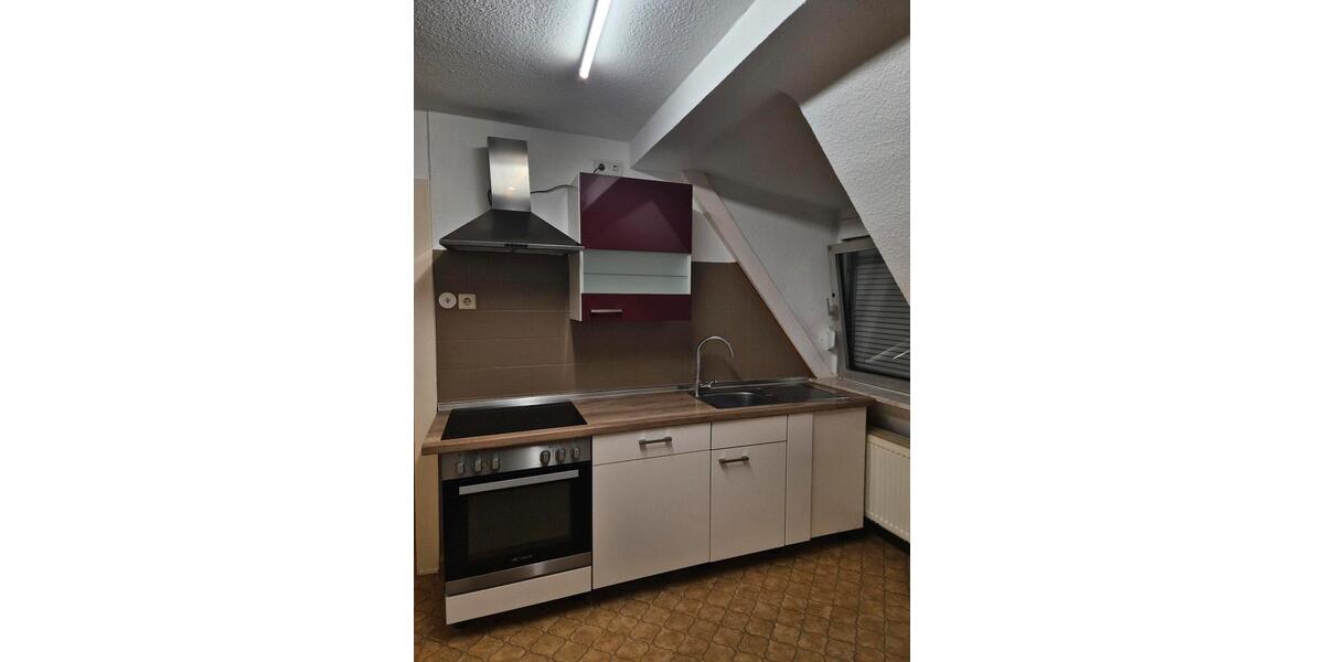 Dachgeschoßwohnung Homburg - 2 Zimmer, 41 m&sup2;, 380&euro; | Angebot:25258685