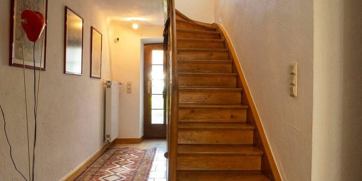 Mehrfamilienhaus, Wohnhaus Blieskastel Breitfurt - 7 Zimmer, 241 m&sup2;, 299.000&euro; | Angebot:25667229