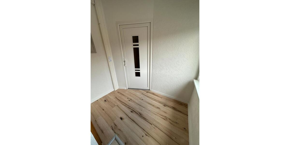Dachgeschoßwohnung Marpingen - 3 Zimmer, 90 m&sup2;, 730&euro; | Angebot:26021107