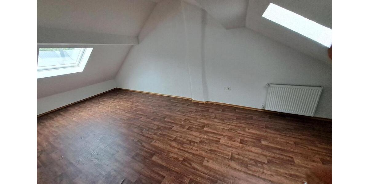 Mehrfamilienhaus, Wohnhaus Homburg - 7 Zimmer, 200 m&sup2;, 1.150&euro; | Angebot:26606261