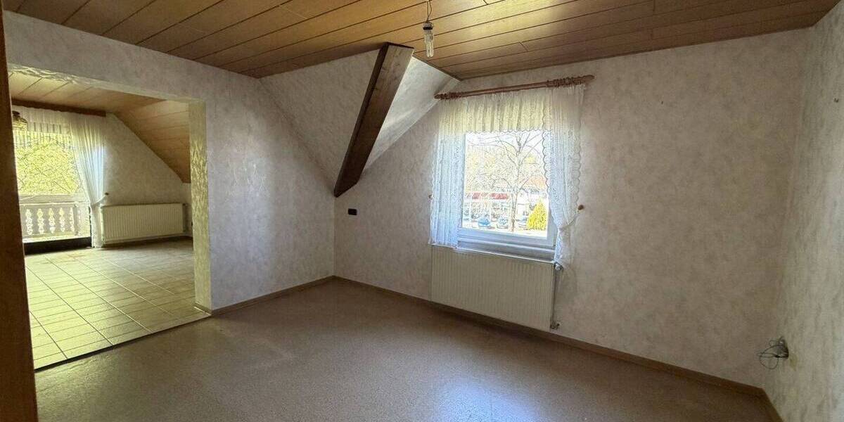 Mehrfamilienhaus, Wohnhaus Schiffweiler Stennweiler - 6 Zimmer, 158 m&sup2;, 198.000&euro; | Angebot:26434026