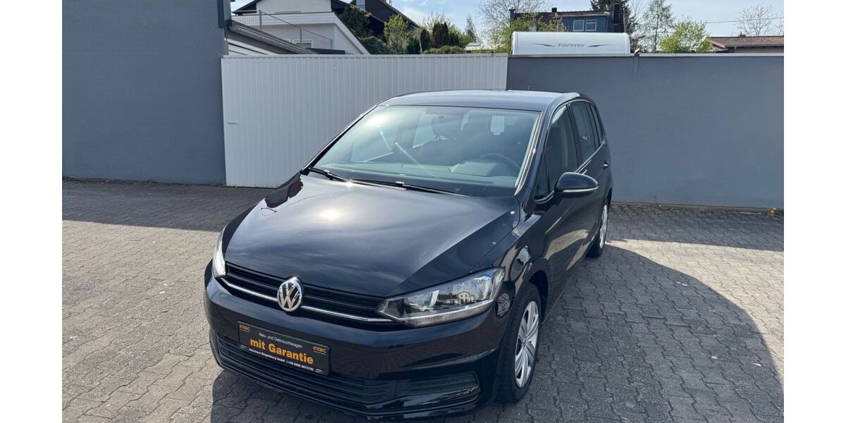 VW Touran 117.217 km 17.799 &euro; Riegelsberg 66292