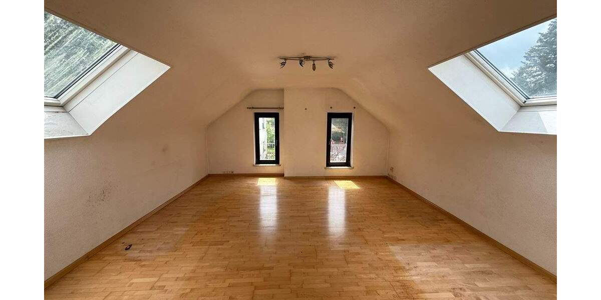 Einfamilienhaus Saarbrücken Spich - 6 Zimmer, 200 m&sup2;, 475.000&euro; | Angebot:25769275