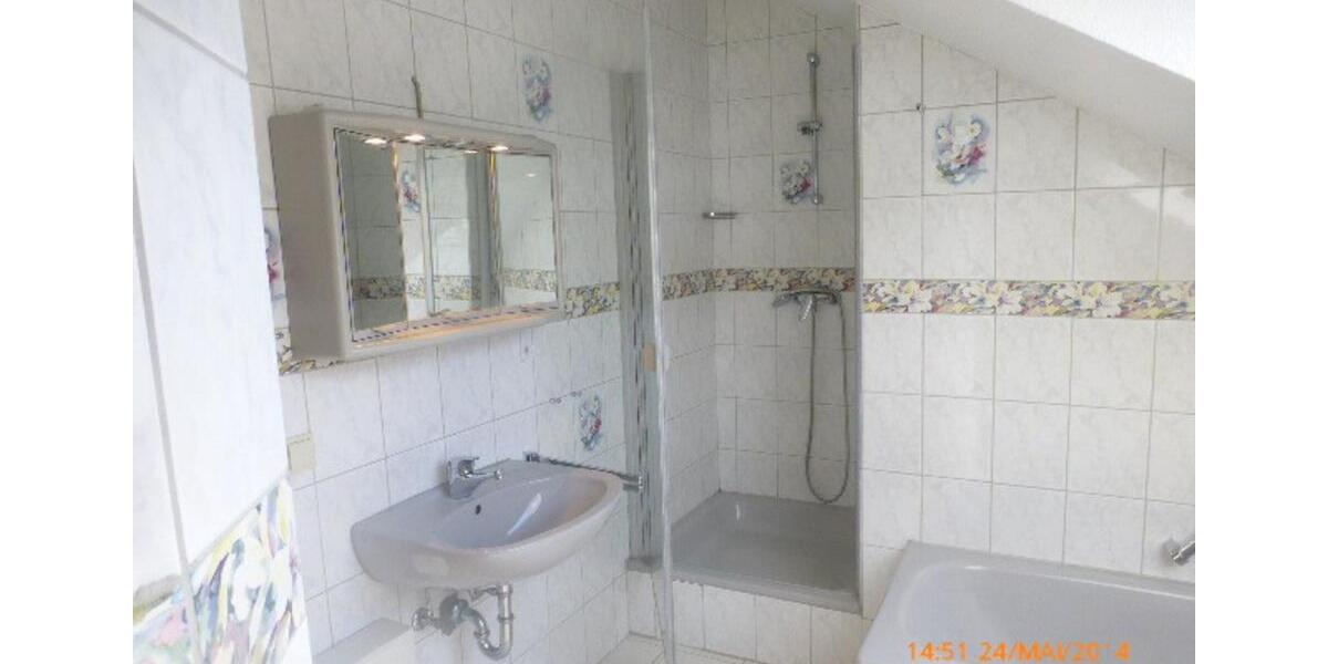 Etagenwohnung Weilerbach - 7 Zimmer, 144 m&sup2;, 880&euro; | Angebot:25943994