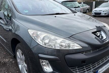 Peugeot 308 153.000 km 3.499 &euro; Saarbrücken 66115