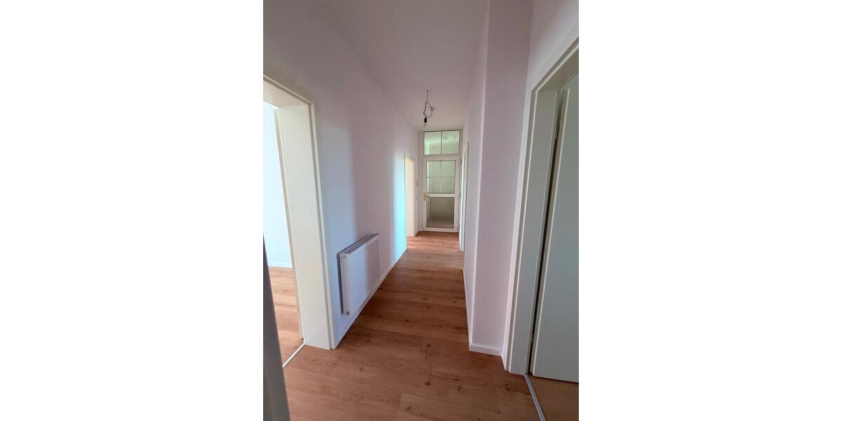 Etagenwohnung Neunkirchen - 3 Zimmer, 90 m&sup2;, 750&euro; | Angebot:25908097
