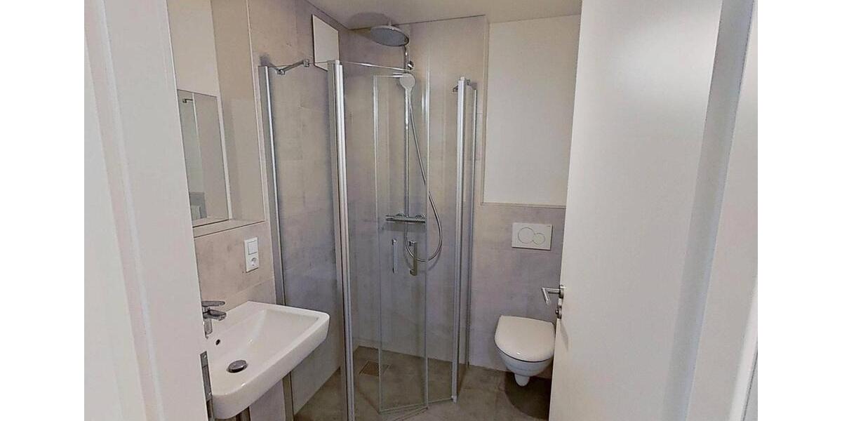 Etagenwohnung Saarbrücken - 3 Zimmer, 100 m&sup2;, 1.299&euro; | Angebot:26270661