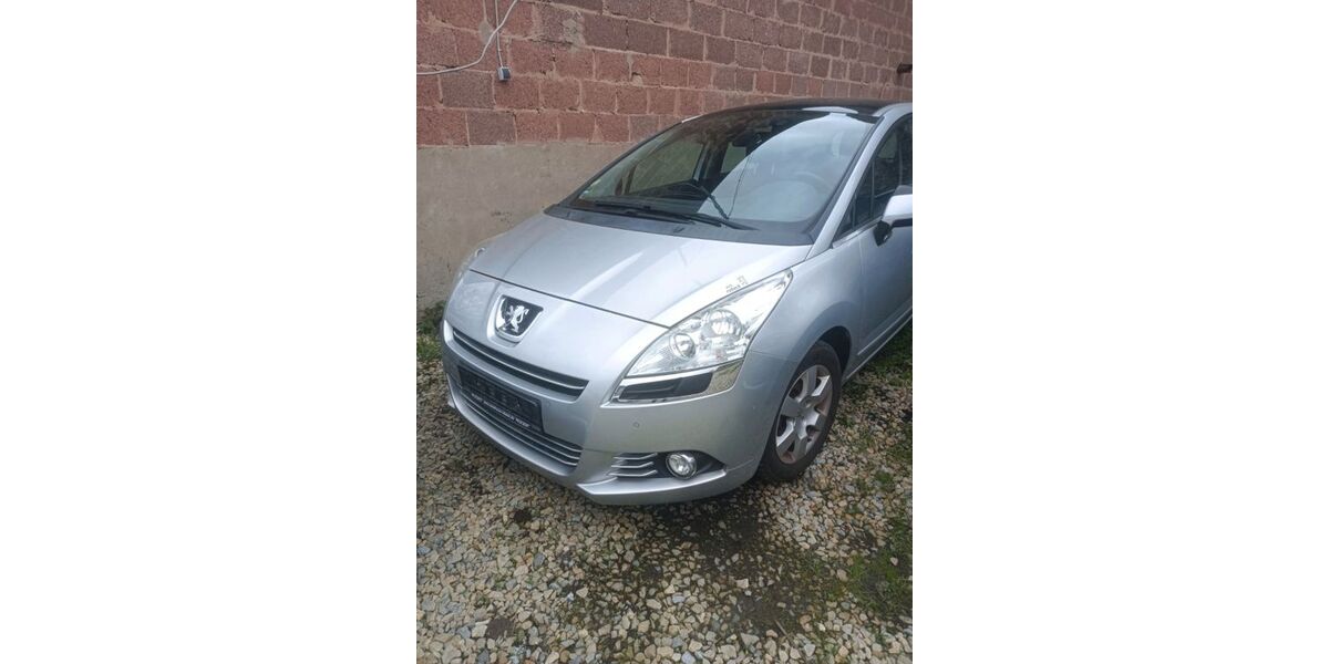 Peugeot 5008 125.000 km 2.950 &euro; Saarbrücken 66311