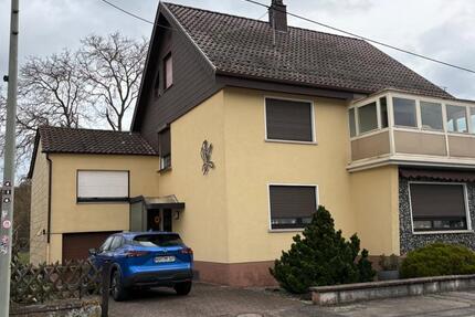 Haus Rieschweiler-Mühlbach Mühlbach - 9 Zimmer, 220 m&sup2;, 280.000&euro; | Angebot:25509834