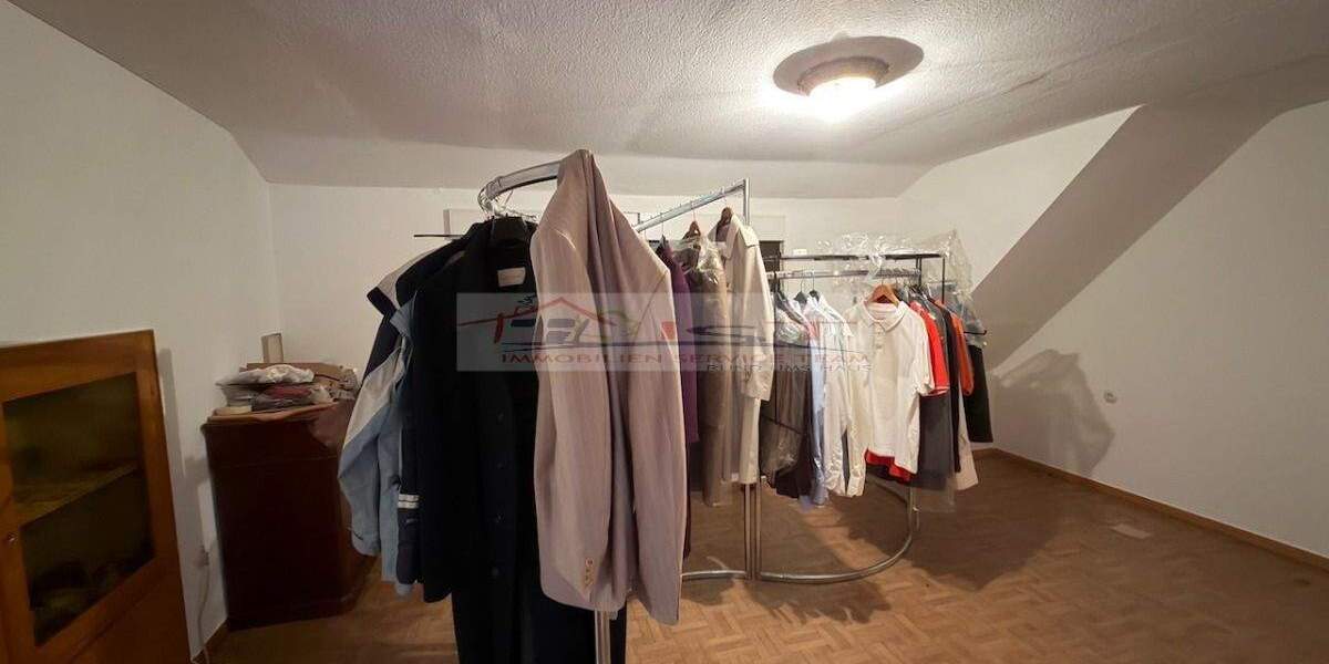 Einfamilienhaus Ruthweiler - 5 Zimmer, 130 m&sup2;, 140.000&euro; | Angebot:25732297