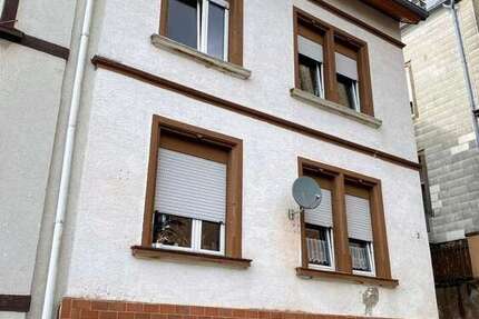 Haus Pirmasens - 8 Zimmer, 230 m&sup2;, 169.000&euro; | Angebot:21849686