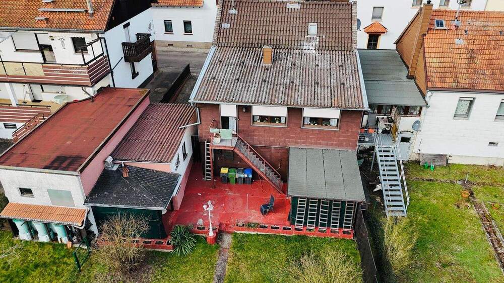 Einfamilienhaus Saarbrücken Dudweiler - 6 Zimmer, 115 m&sup2;, 125.000&euro; | Angebot:25801874