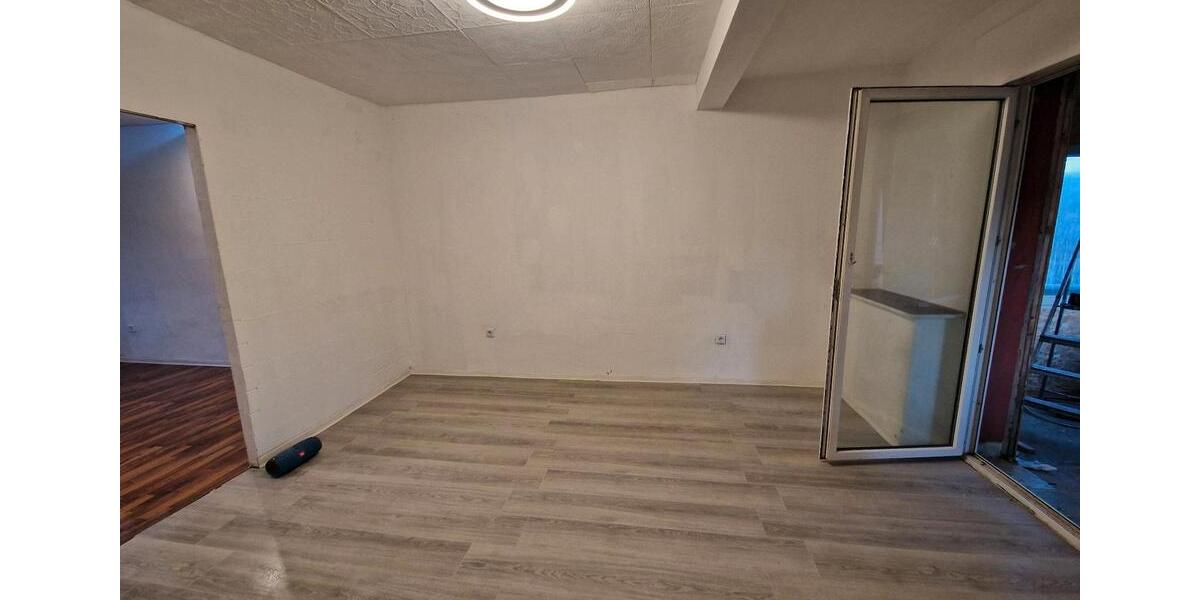 Etagenwohnung Ottweiler - 3 Zimmer, 76 m&sup2;, 600&euro; | Angebot:25303543